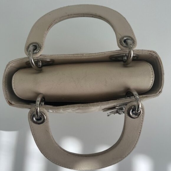 Auth SMALL LADY DIOR Cannage Quilted Leather Bag in LATTE Cream, Silver Hardware - Picture 6 of 15